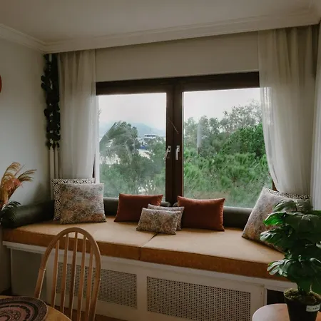 & Cosy Flat Near Aegean Sea Bostanli Cemal Guersel * Esmirna