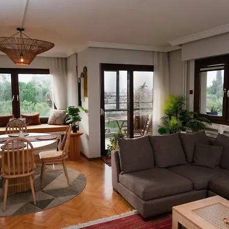 & Cosy Flat Near Aegean Sea Bostanli Cemal Guersel Apartamento