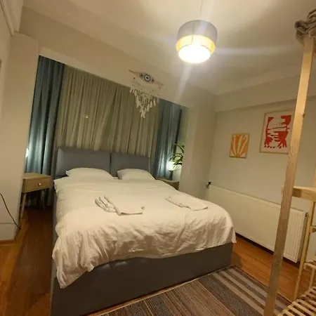 & Cosy Flat Near Aegean Sea Bostanli Cemal Guersel *