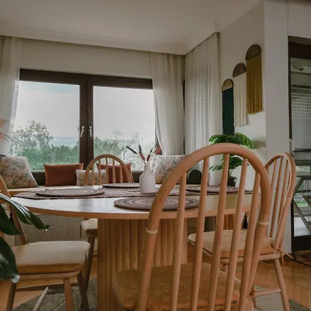 & Cosy Flat Near Aegean Sea Bostanli Cemal Guersel